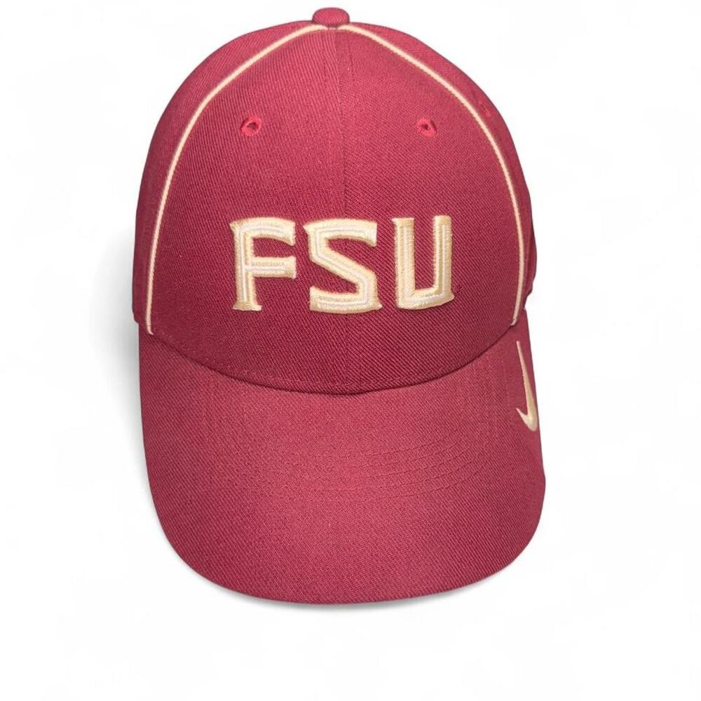 Nike Men's Red and Burgundy Hat